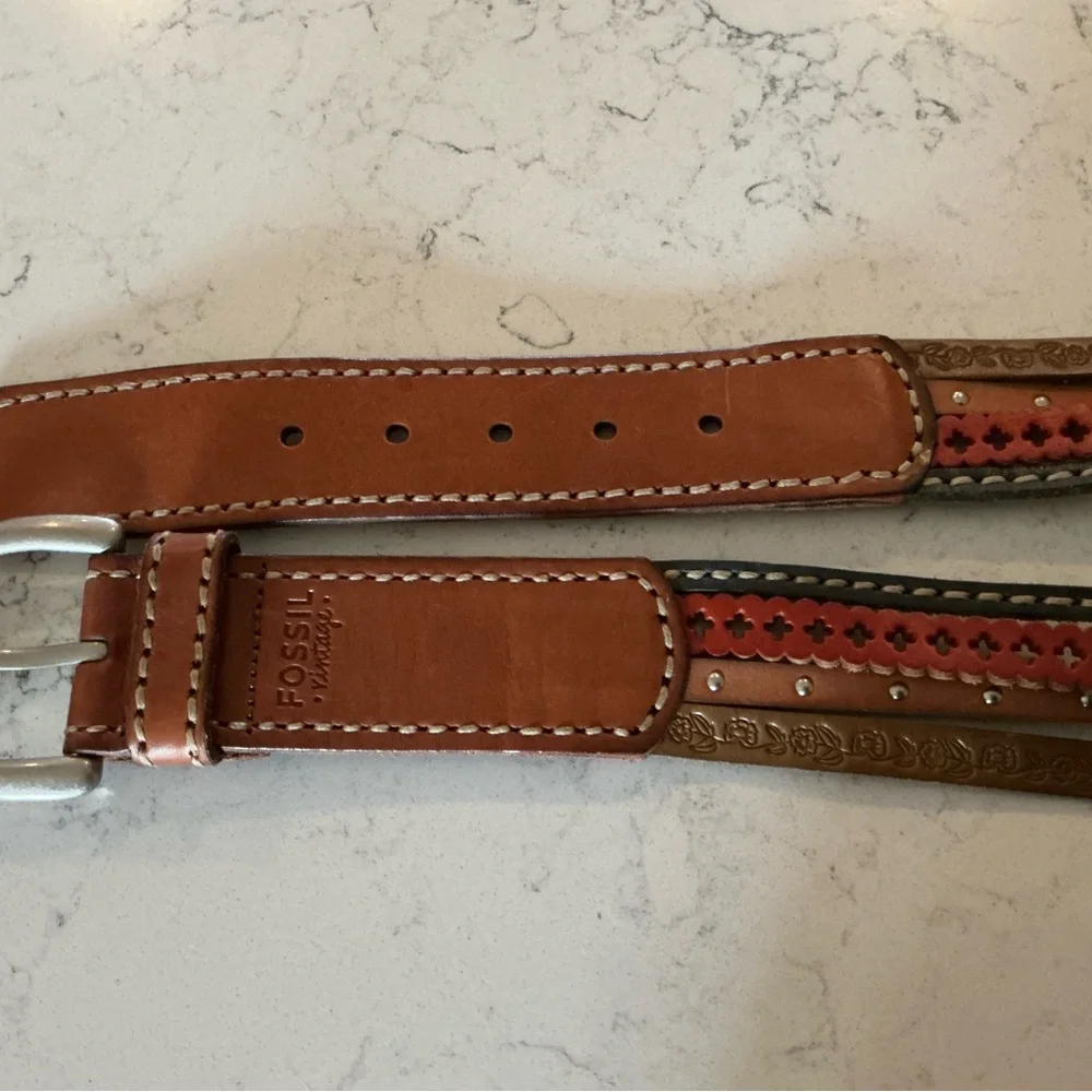 Fossil genuine leather belt red orange black brown brass tone buckle women’s S